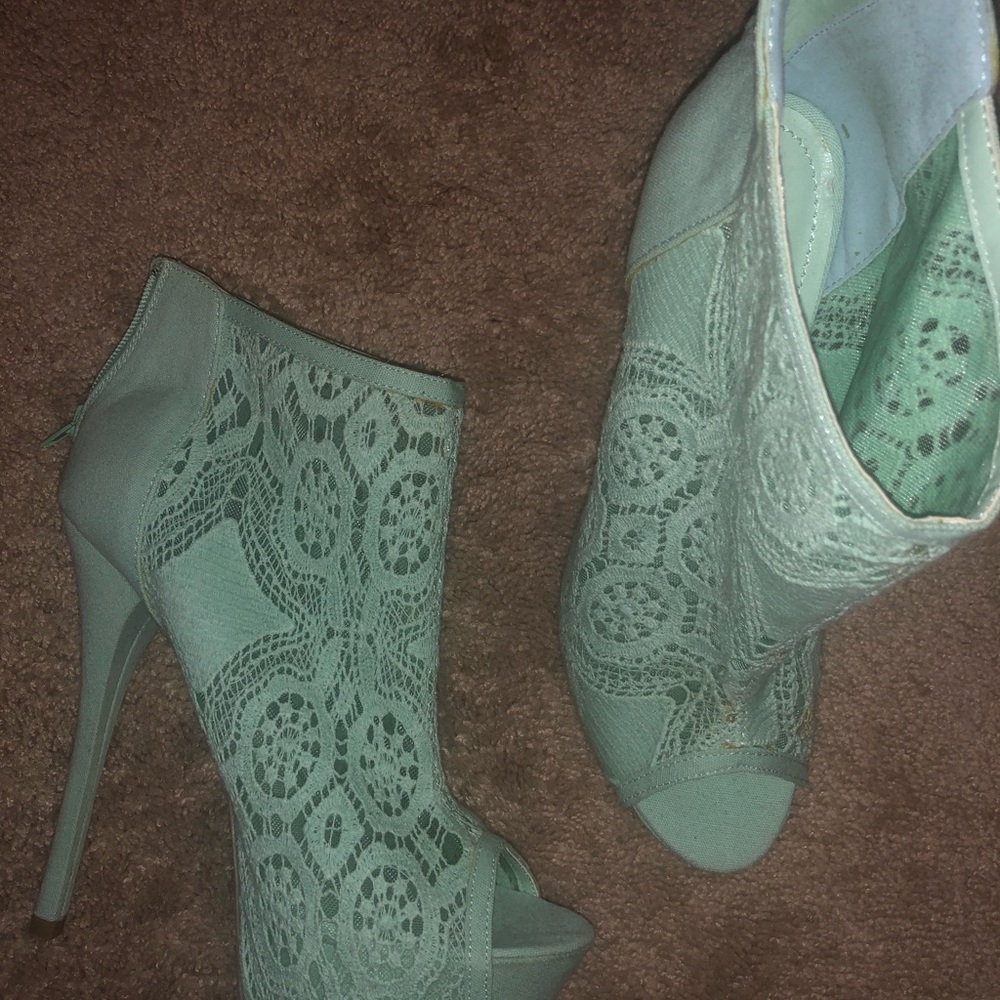 Shoe dazzle